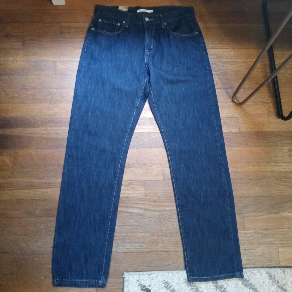 NWT LEVI'S middy straight jeans 30" inseam in dark indigo (sz29.30)